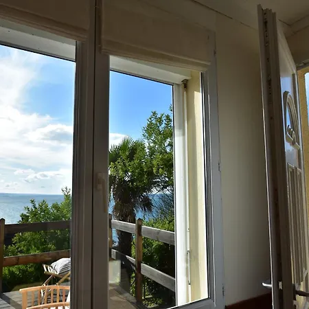 Sea View In Fermanville, Cleaning Included Fermanville